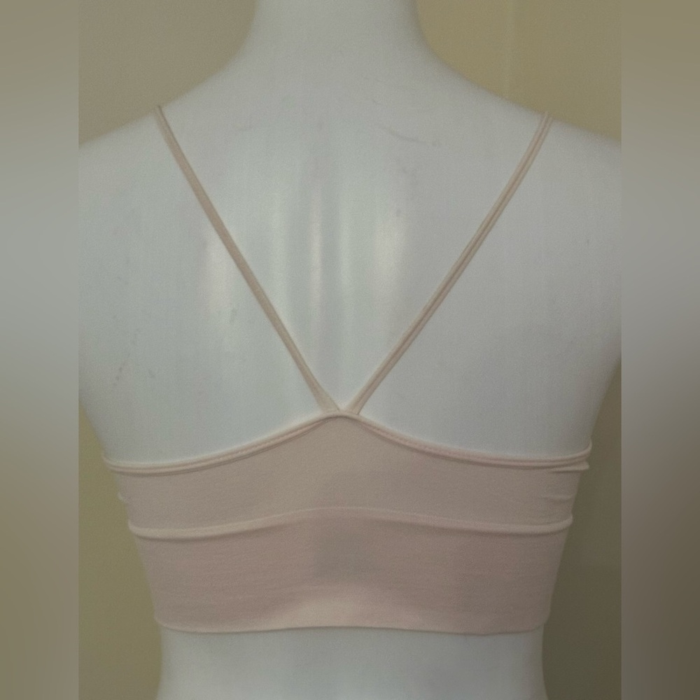 2 Danskin Pink & Gray Seamless Bralette V Back with Adjustable Straps Sz M - Picture 2 of 9